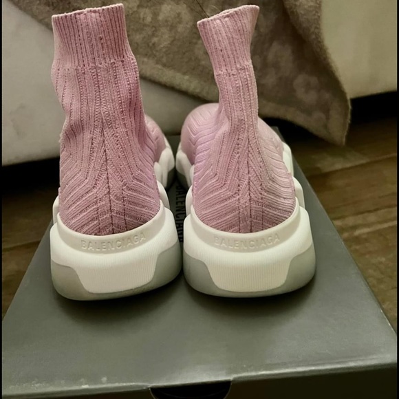 Balenciaga Speed 2.0 Clear Sole Sneakers - Picture 5 of 6